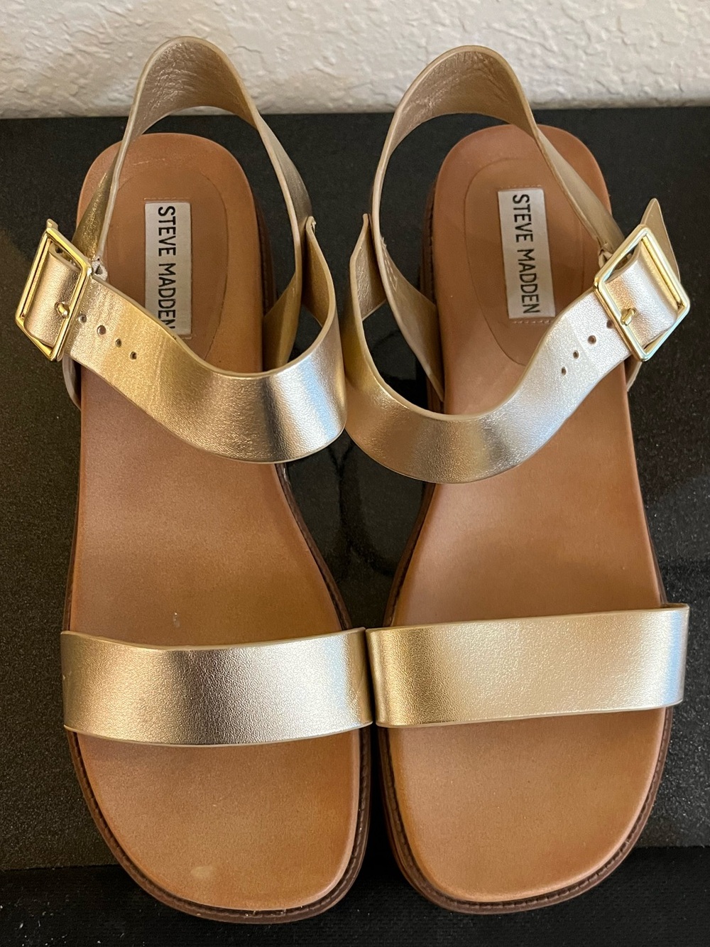 Steve Madden Metallic Gold Slingback Sandals